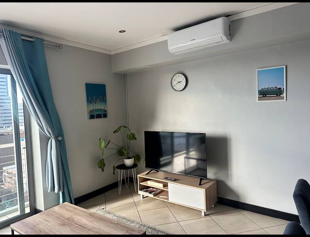 1 BEDROOM APARTMENT FOR SALE IN CAPE TOWN CITY CENTRE